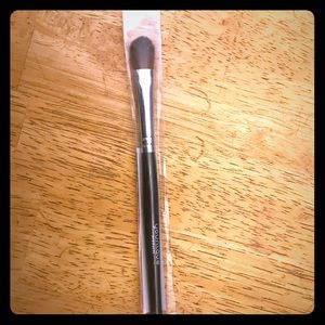 Younique Concealer Brush